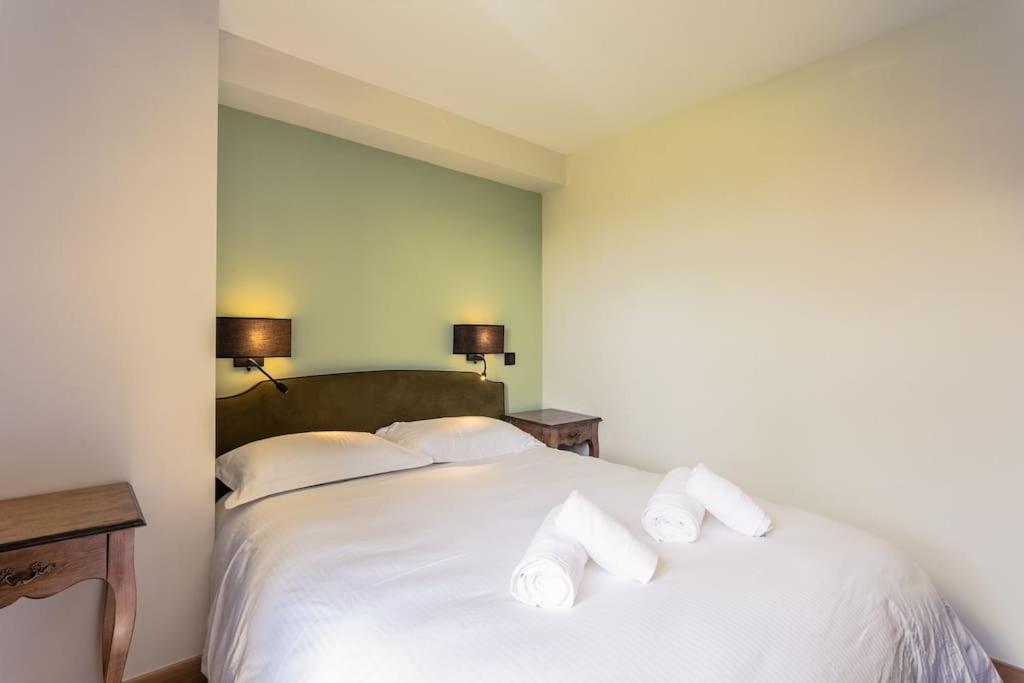 Guardian House Of Chateau Monteil With Heated Pool And Jacuzzi Villa Calviac-en-Perigord Exterior photo